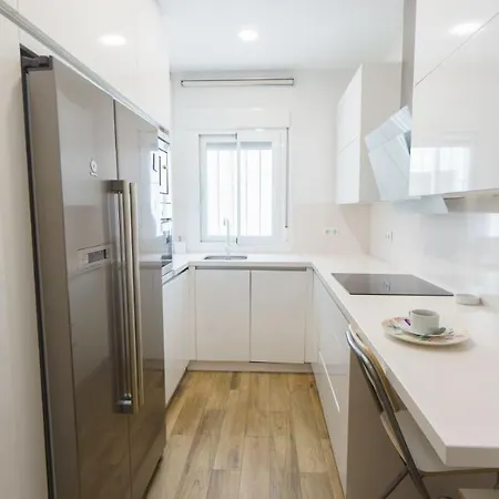 Rentalsevilla Luminoso Apartamento Por Casa Pilatos شقة *